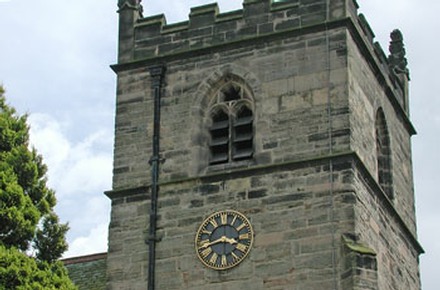 St-Swithun%27s-Church-Clock-01.jpg